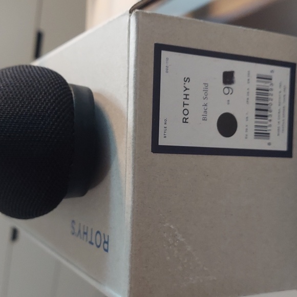 Black Rothy Point Flat (9) with box - Picture 5 of 6